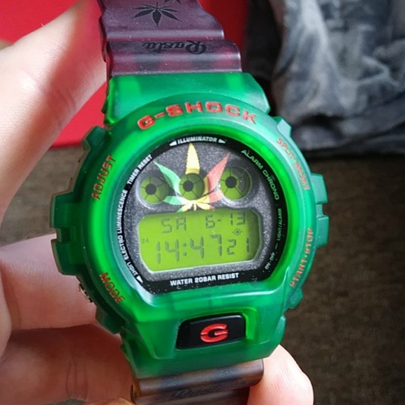 COPY - Dw-6900 - Picture 1 of 4